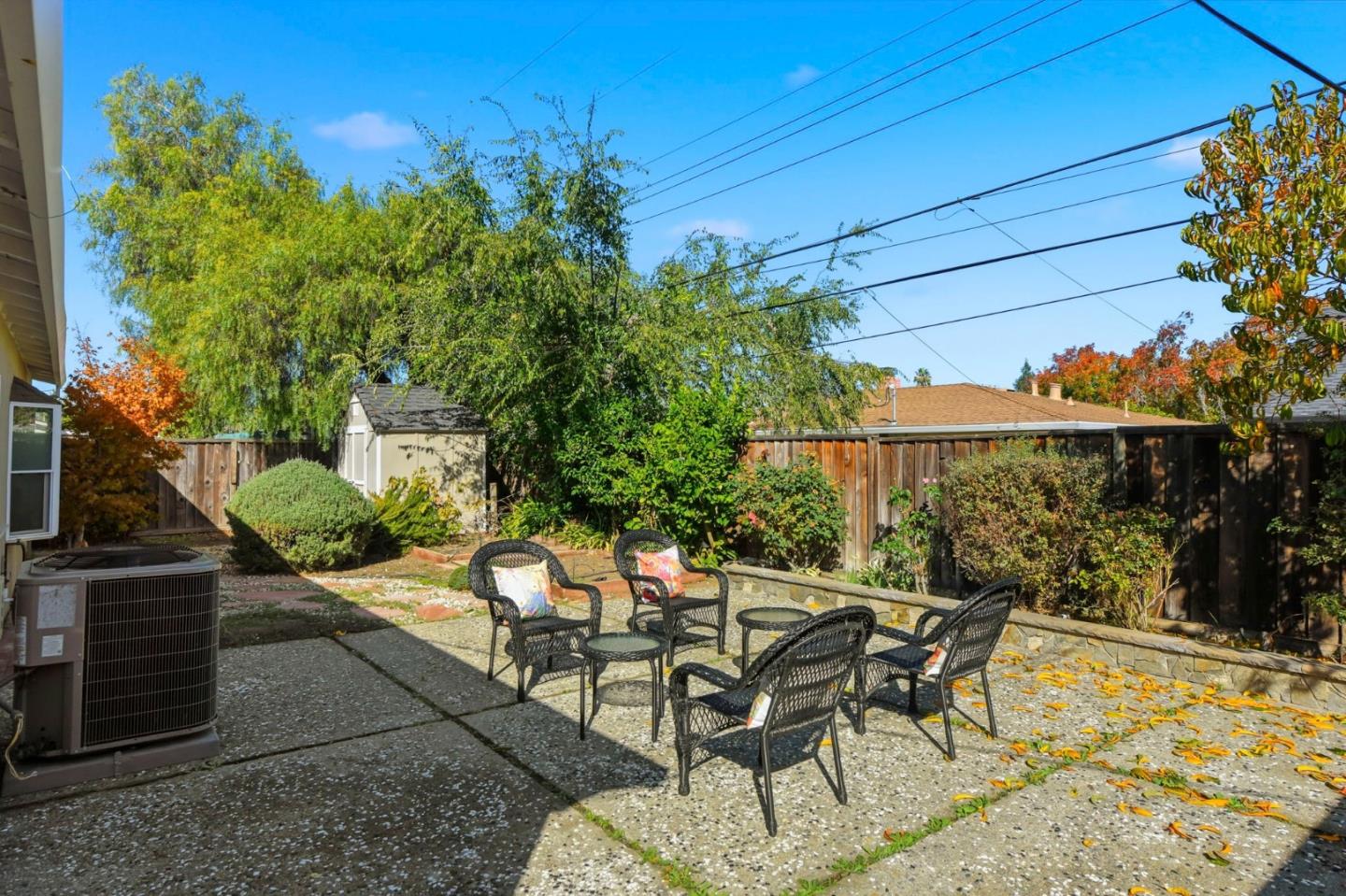 Detail Gallery Image 28 of 34 For 2934 Custer Dr, San Jose,  CA 95124 - 4 Beds | 2 Baths