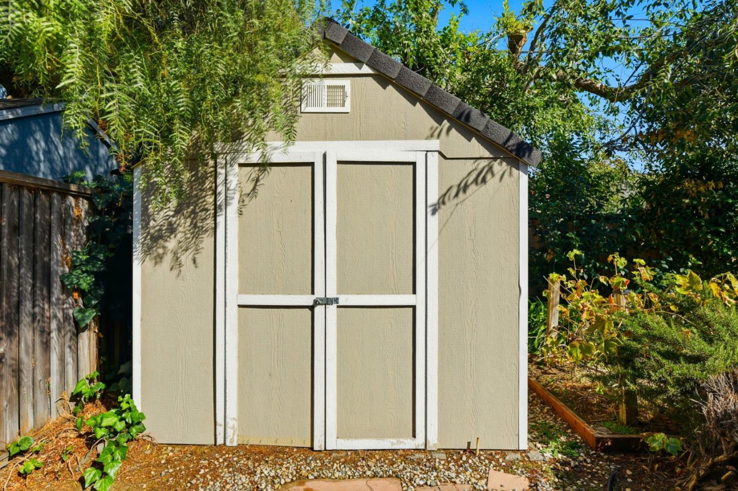 Detail Gallery Image 34 of 34 For 2934 Custer Dr, San Jose,  CA 95124 - 4 Beds | 2 Baths