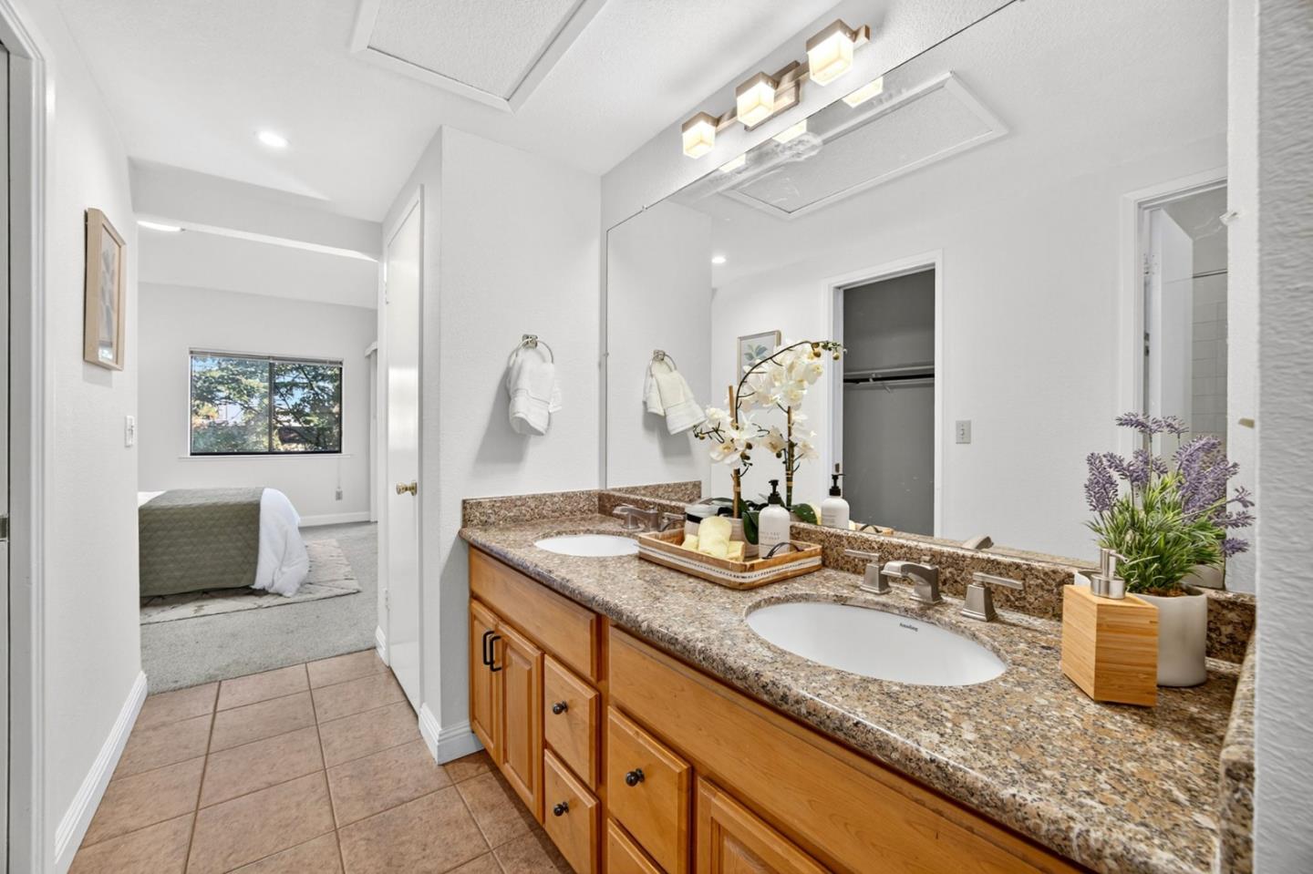 Detail Gallery Image 19 of 33 For 4681 Albany Cir #101,  San Jose,  CA 95129 - 2 Beds | 2 Baths