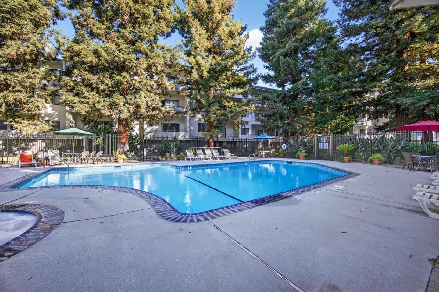 Detail Gallery Image 27 of 33 For 4681 Albany Cir #101,  San Jose,  CA 95129 - 2 Beds | 2 Baths