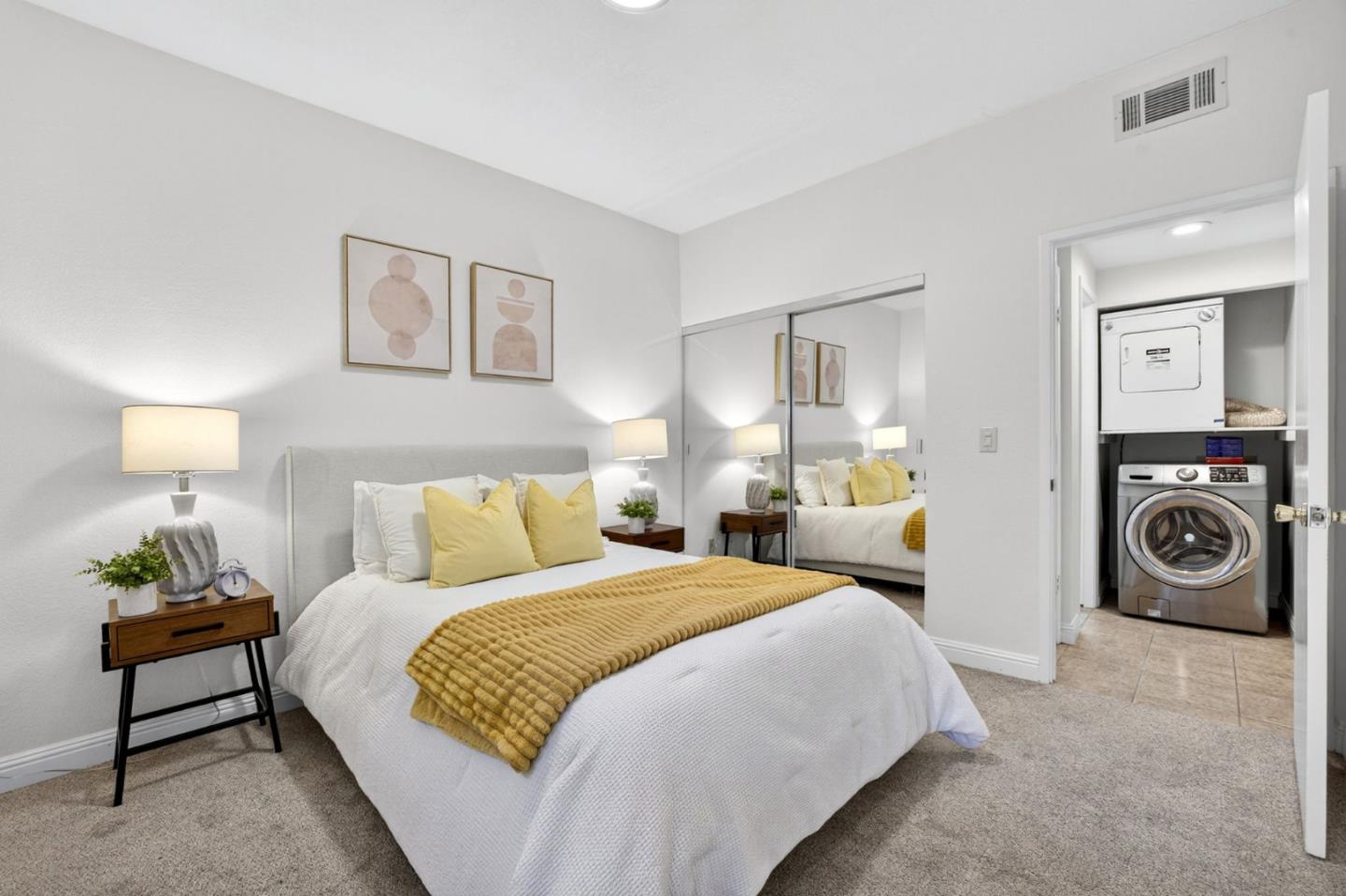 Detail Gallery Image 4 of 33 For 4681 Albany Cir #101,  San Jose,  CA 95129 - 2 Beds | 2 Baths