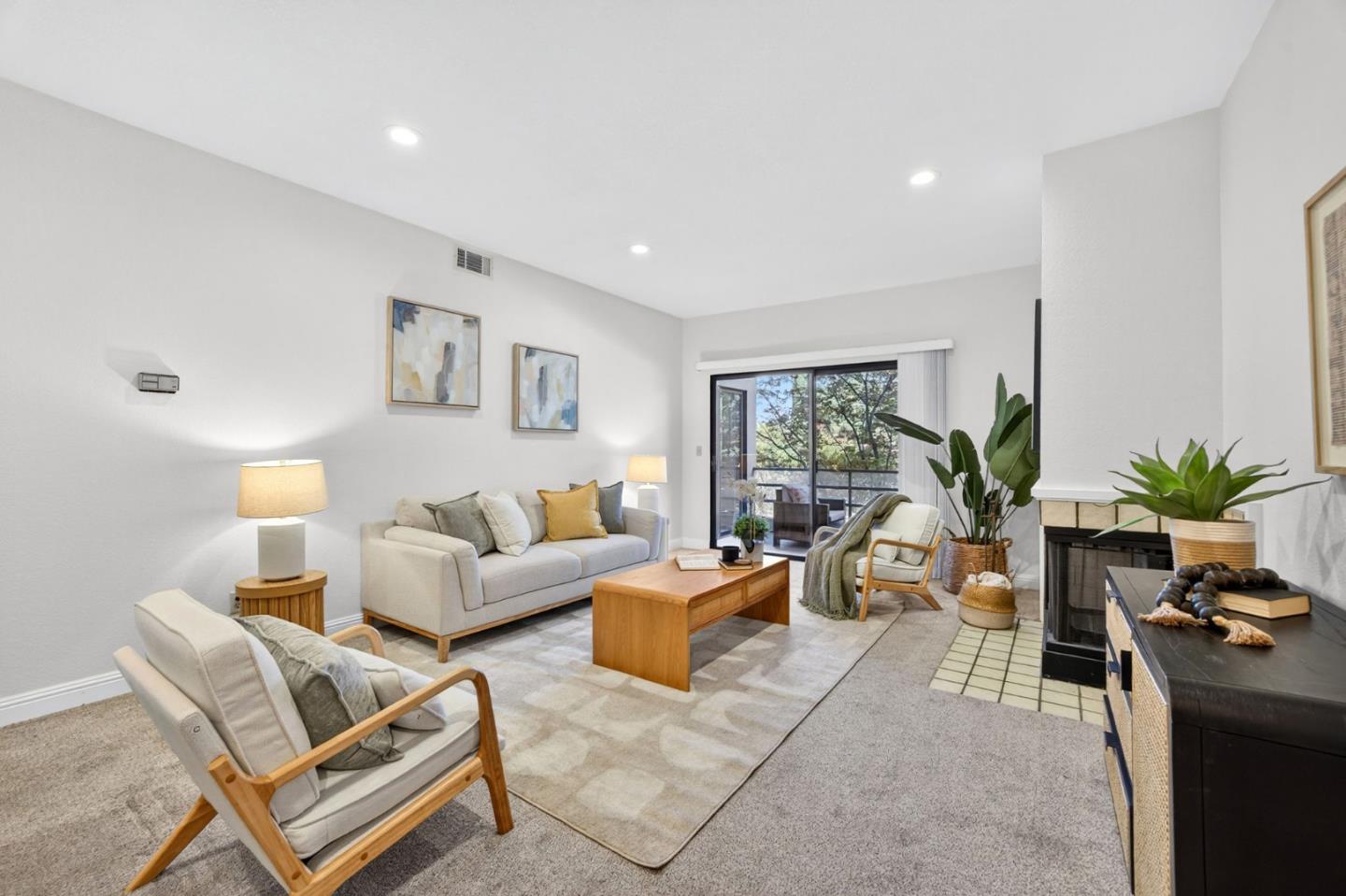 Detail Gallery Image 9 of 33 For 4681 Albany Cir #101,  San Jose,  CA 95129 - 2 Beds | 2 Baths