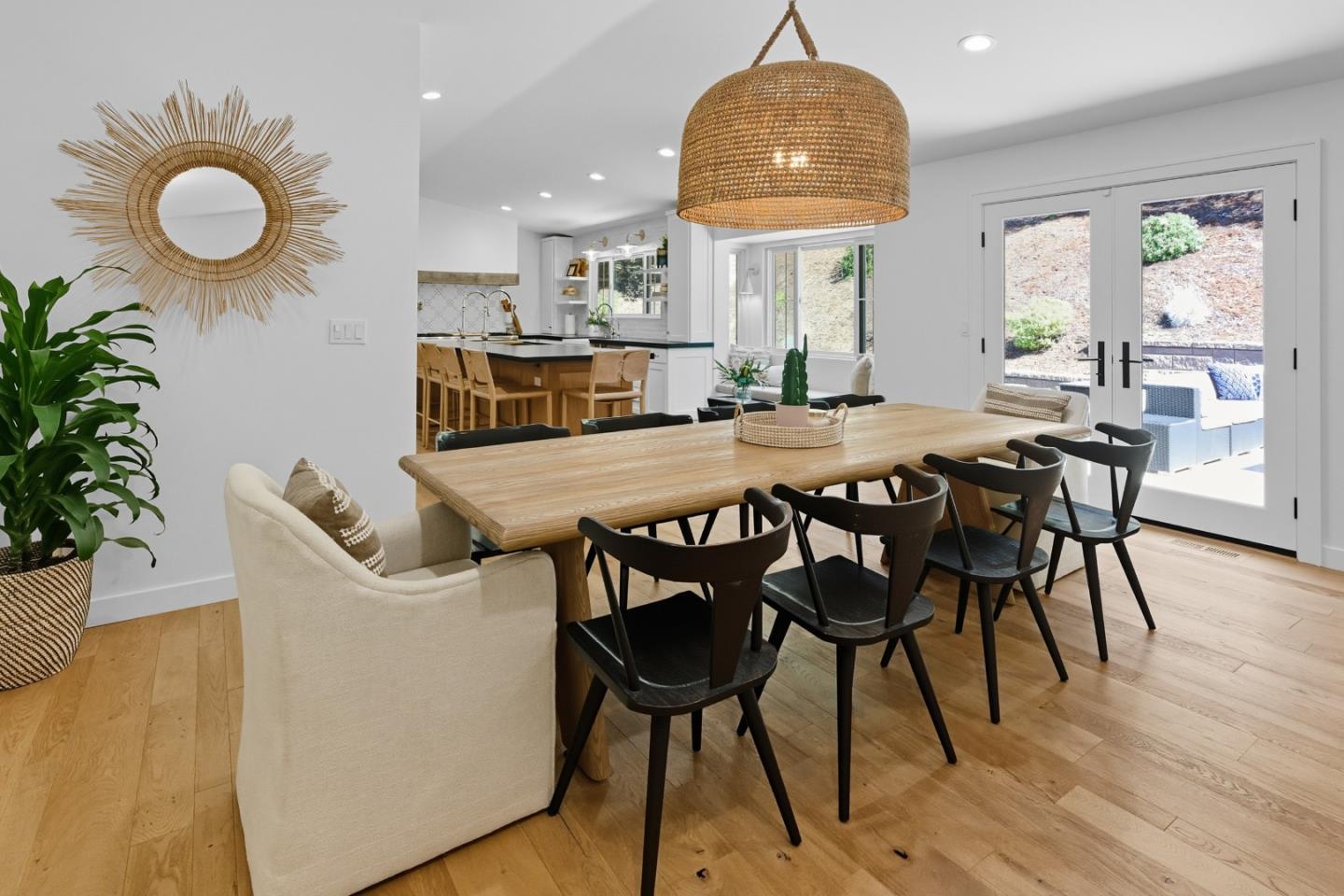 Detail Gallery Image 23 of 64 For 1935 Caterina Way, Royal Oaks,  CA 95076 - 3 Beds | 2/1 Baths