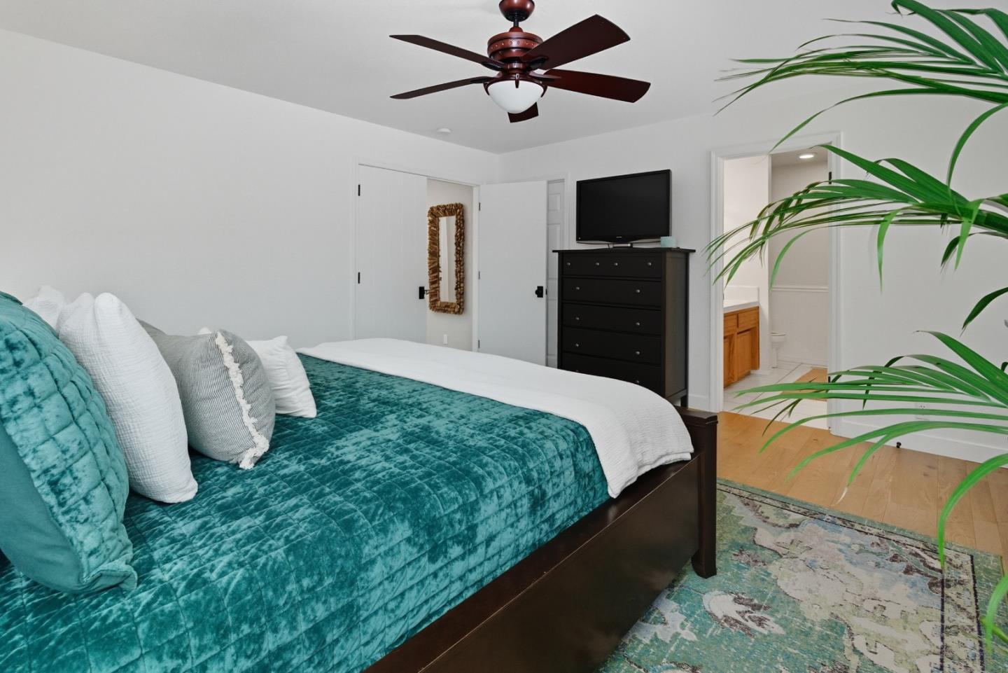 Detail Gallery Image 39 of 64 For 1935 Caterina Way, Royal Oaks,  CA 95076 - 3 Beds | 2/1 Baths