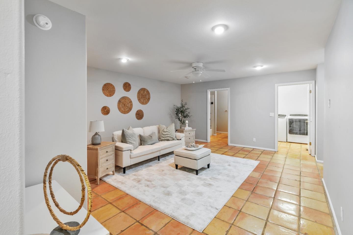 Detail Gallery Image 11 of 104 For 96 Caryl Ct, Hollister,  CA 95023 - 4 Beds | 3 Baths