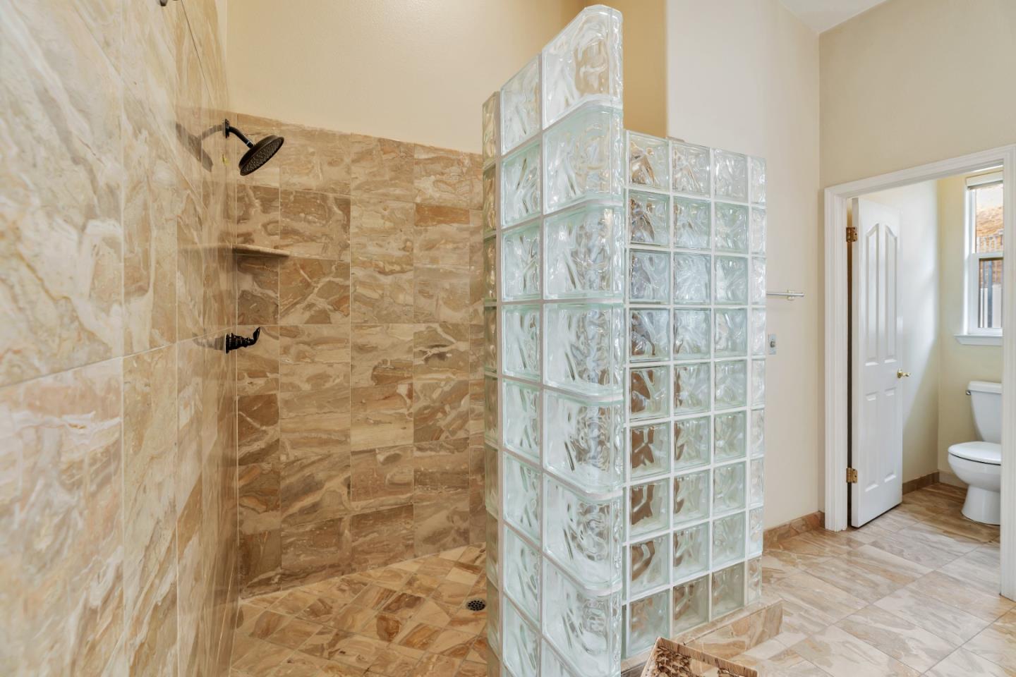 Detail Gallery Image 37 of 104 For 96 Caryl Ct, Hollister,  CA 95023 - 4 Beds | 3 Baths