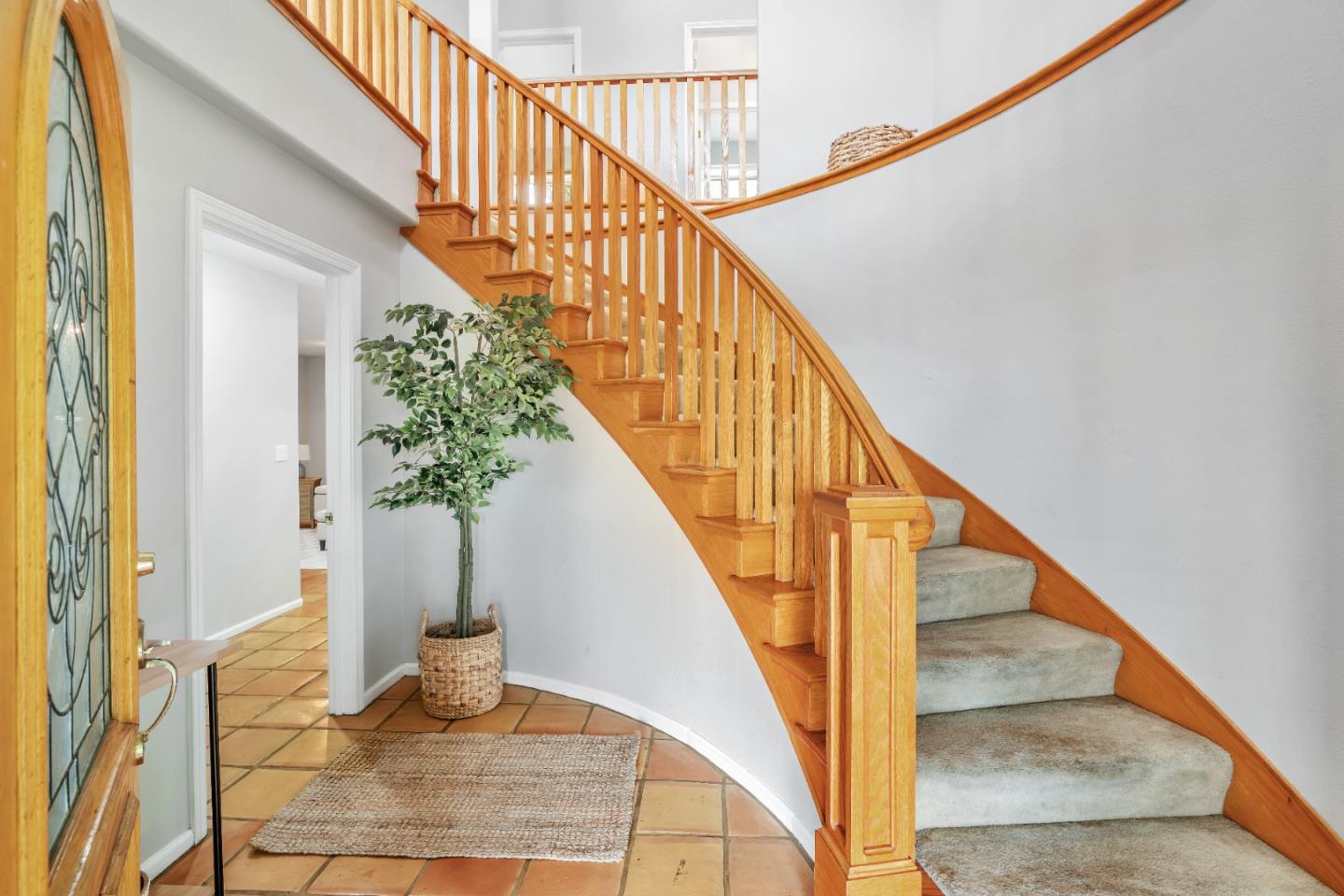 Detail Gallery Image 6 of 104 For 96 Caryl Ct, Hollister,  CA 95023 - 4 Beds | 3 Baths