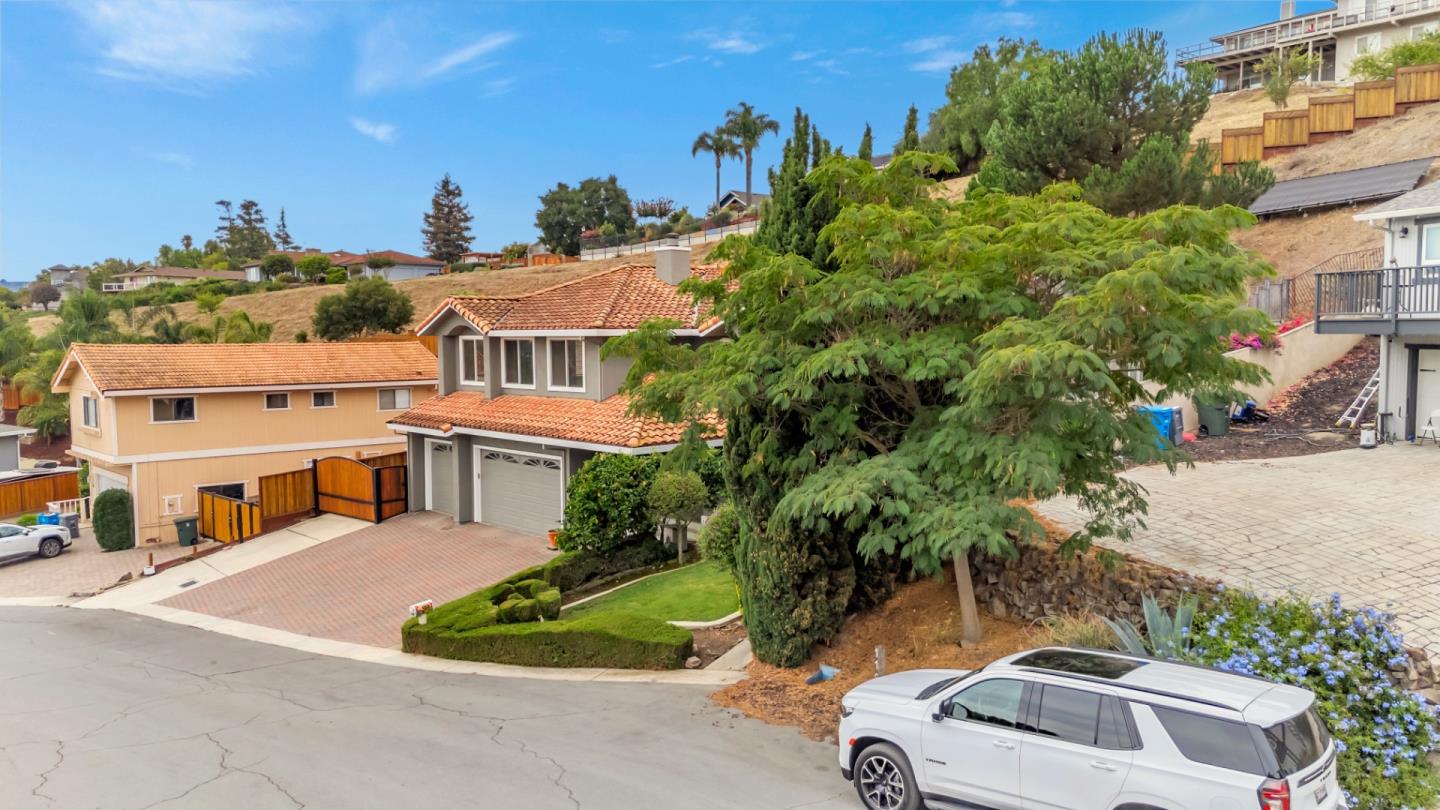 Detail Gallery Image 86 of 104 For 96 Caryl Ct, Hollister,  CA 95023 - 4 Beds | 3 Baths