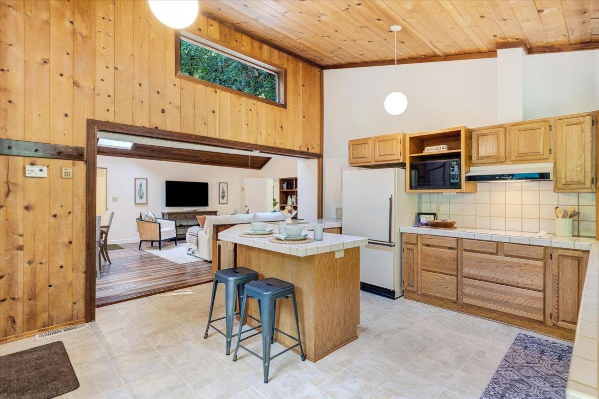 Detail Gallery Image 11 of 45 For 880 Sunrise Rdg, Scotts Valley,  CA 95066 - 3 Beds | 2 Baths