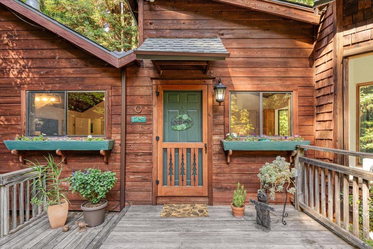 Detail Gallery Image 3 of 45 For 880 Sunrise Rdg, Scotts Valley,  CA 95066 - 3 Beds | 2 Baths