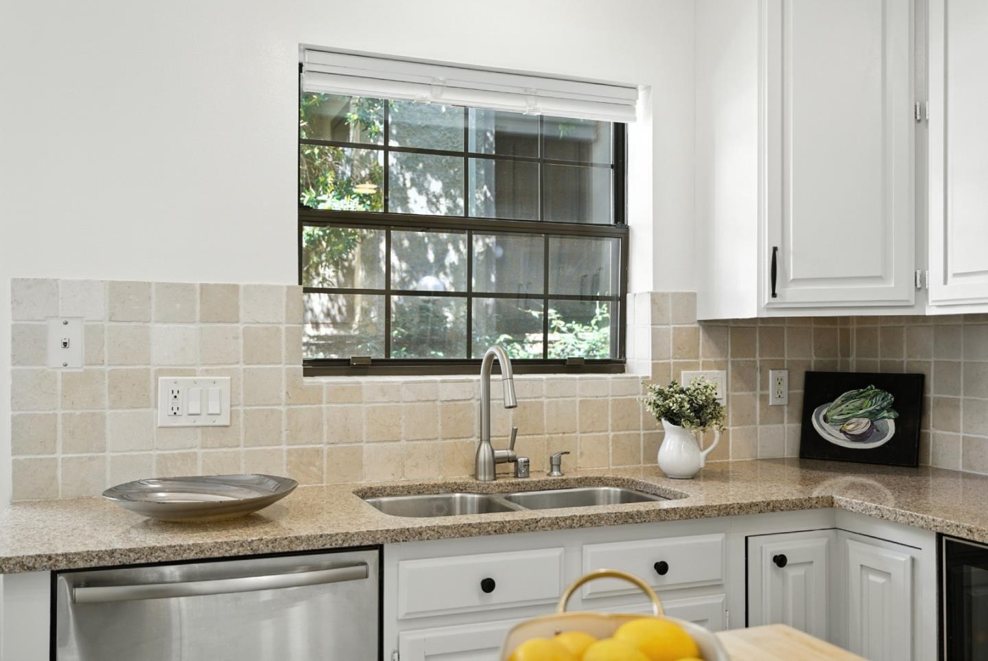 Detail Gallery Image 18 of 44 For 447 Homer Ave, Palo Alto,  CA 94301 - 3 Beds | 2/1 Baths