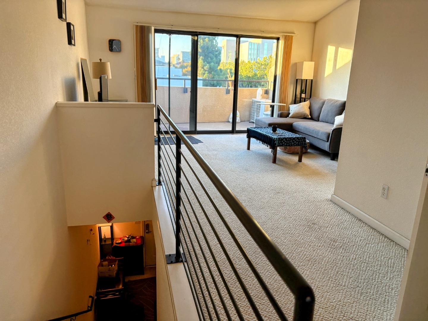 Front Image Thumbnail for ML82023375