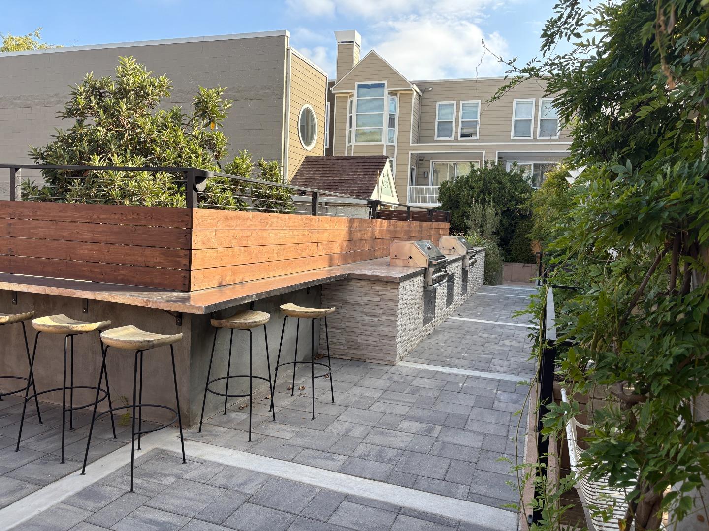 Detail Gallery Image 25 of 35 For 400 N 1st St #303,  San Jose,  CA 95112 - 1 Beds | 1/1 Baths