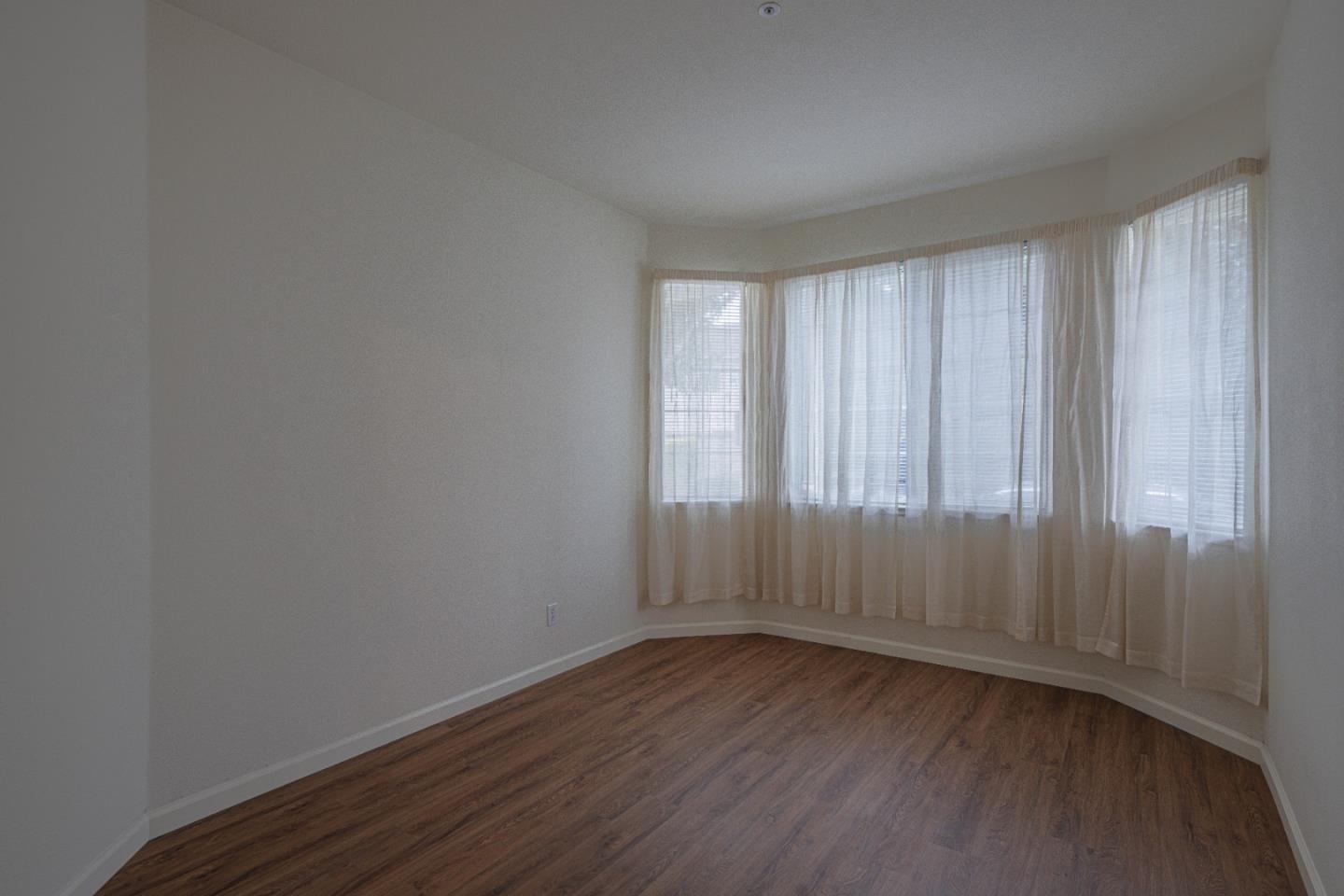 Detail Gallery Image 12 of 38 For 1920 Constitution Blvd #36,  Salinas,  CA 93905 - 2 Beds | 2/1 Baths