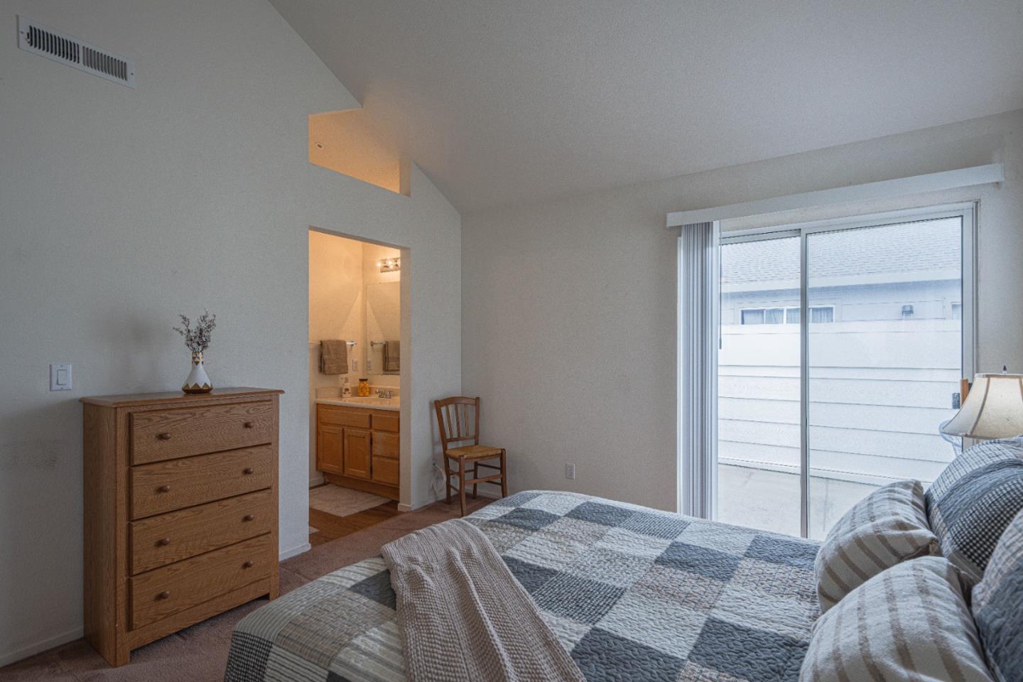 Detail Gallery Image 26 of 38 For 1920 Constitution Blvd #36,  Salinas,  CA 93905 - 2 Beds | 2/1 Baths