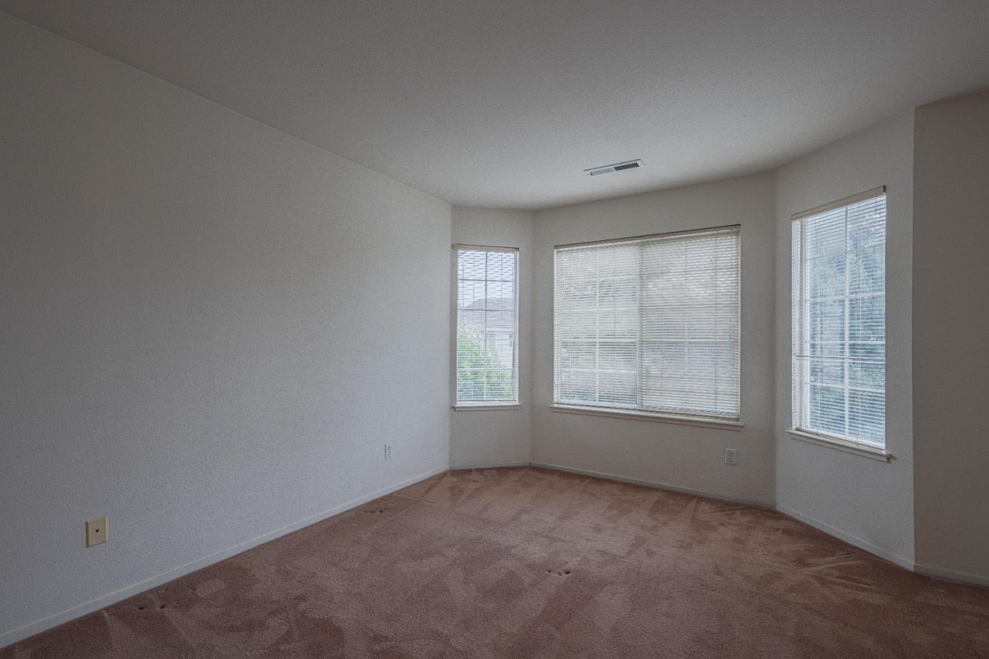 Detail Gallery Image 29 of 38 For 1920 Constitution Blvd #36,  Salinas,  CA 93905 - 2 Beds | 2/1 Baths
