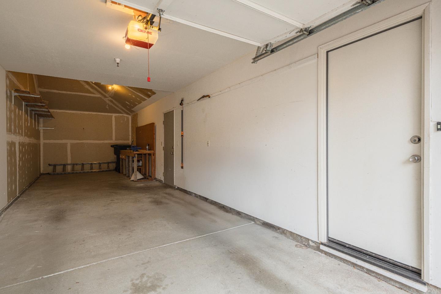 Detail Gallery Image 35 of 38 For 1920 Constitution Blvd #36,  Salinas,  CA 93905 - 2 Beds | 2/1 Baths