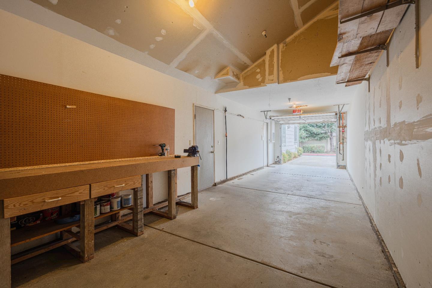 Detail Gallery Image 36 of 38 For 1920 Constitution Blvd #36,  Salinas,  CA 93905 - 2 Beds | 2/1 Baths