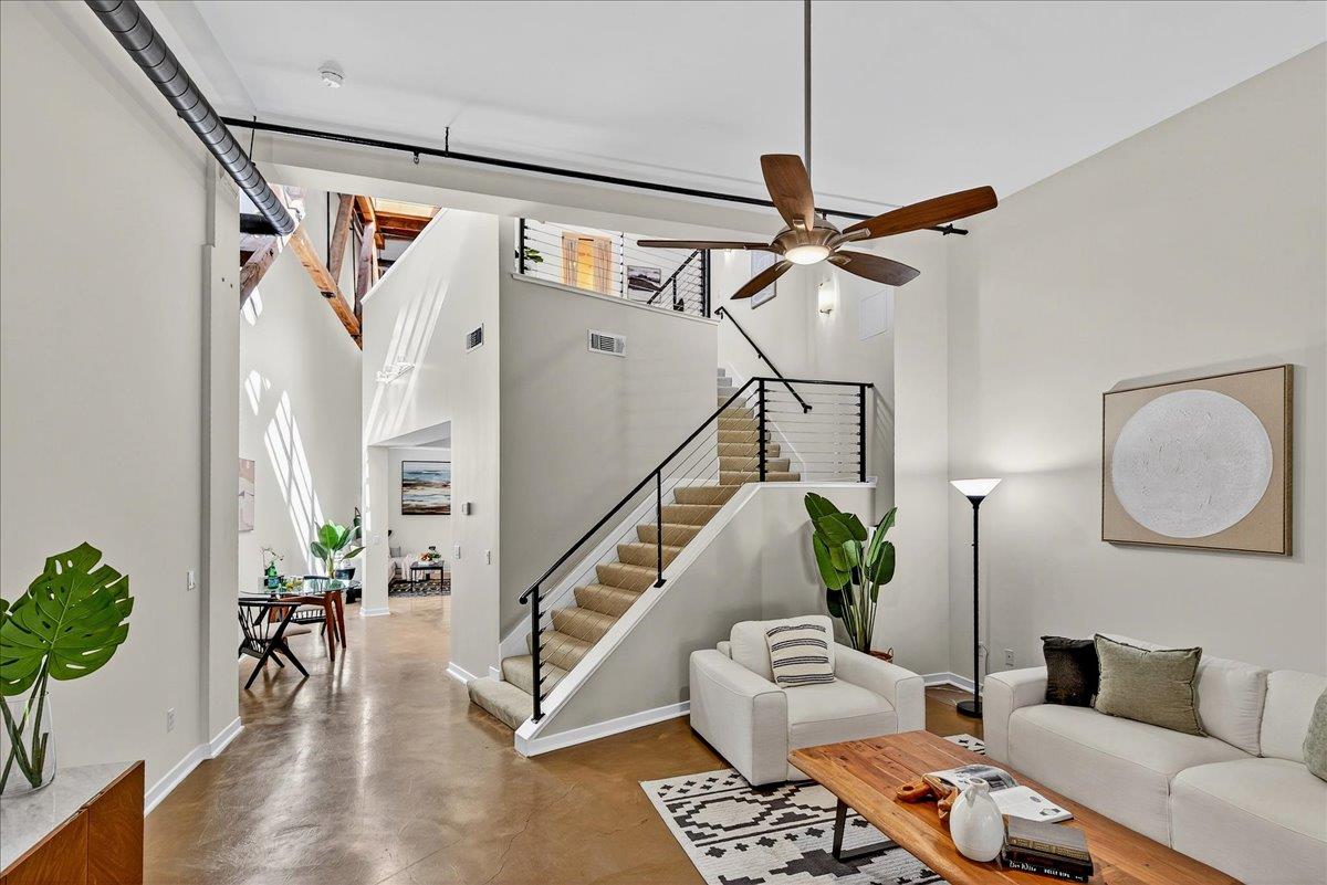 Detail Gallery Image 4 of 19 For 580 Manzana Pl, San Jose,  CA 95112 - 1 Beds | 2 Baths