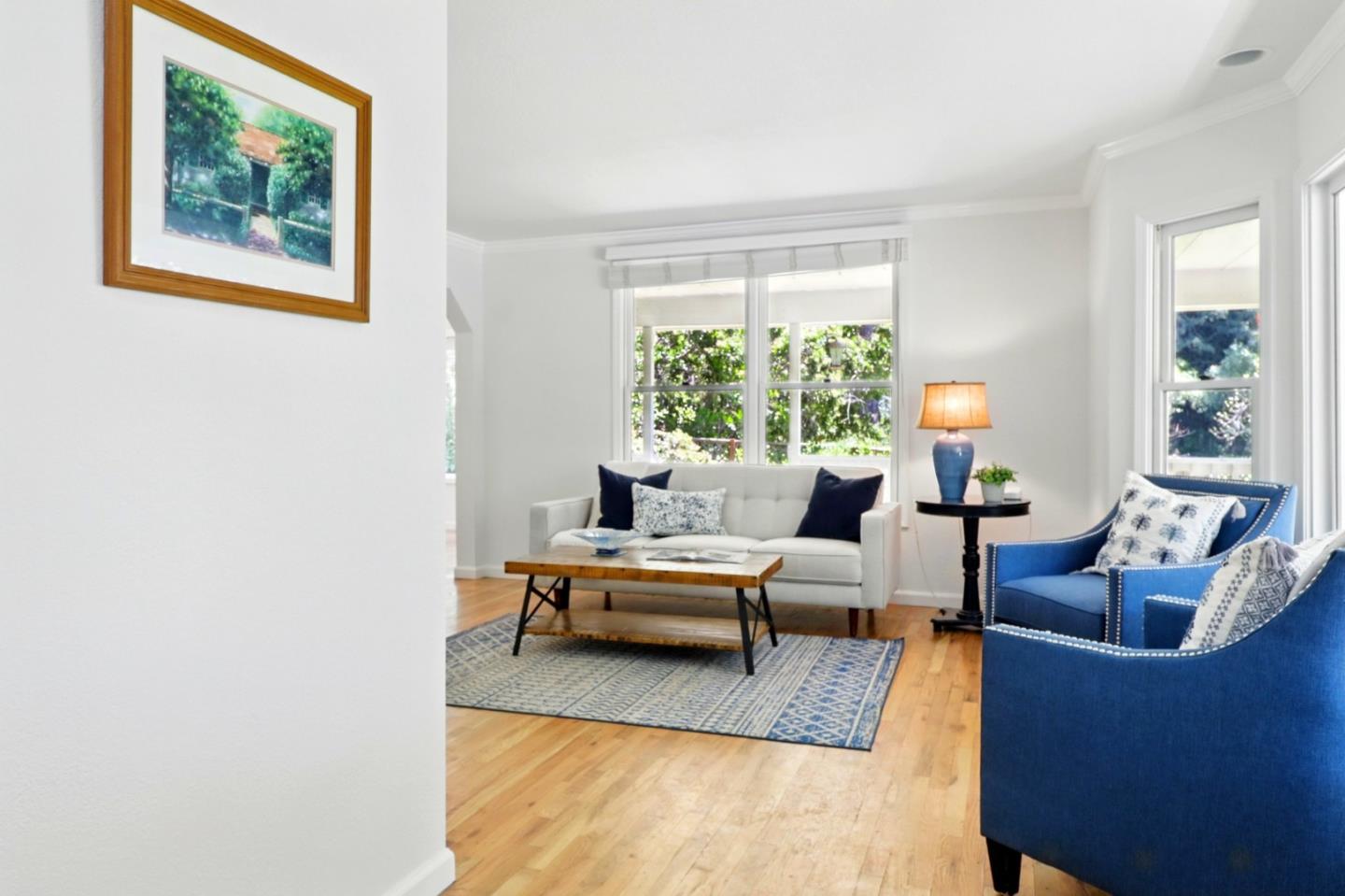 Detail Gallery Image 13 of 79 For 20 Grainger Ln, Santa Cruz,  CA 95060 - 4 Beds | 3 Baths