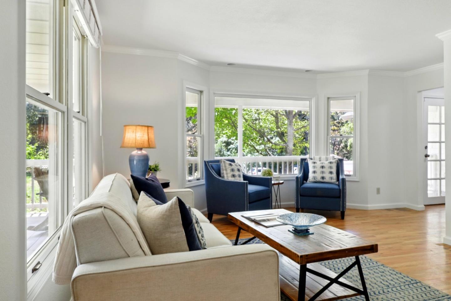 Detail Gallery Image 14 of 79 For 20 Grainger Ln, Santa Cruz,  CA 95060 - 4 Beds | 3 Baths