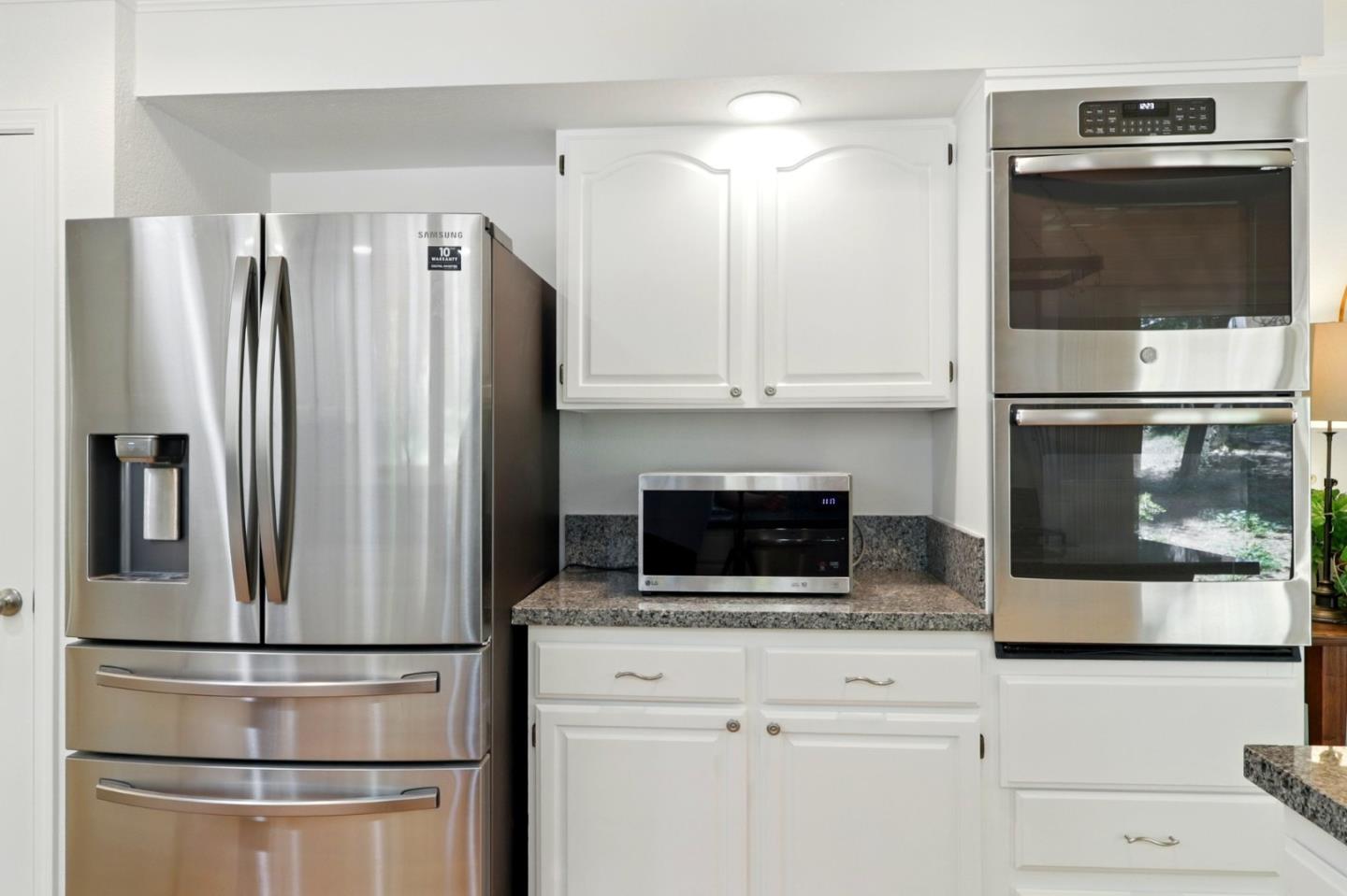 Detail Gallery Image 18 of 79 For 20 Grainger Ln, Santa Cruz,  CA 95060 - 4 Beds | 3 Baths