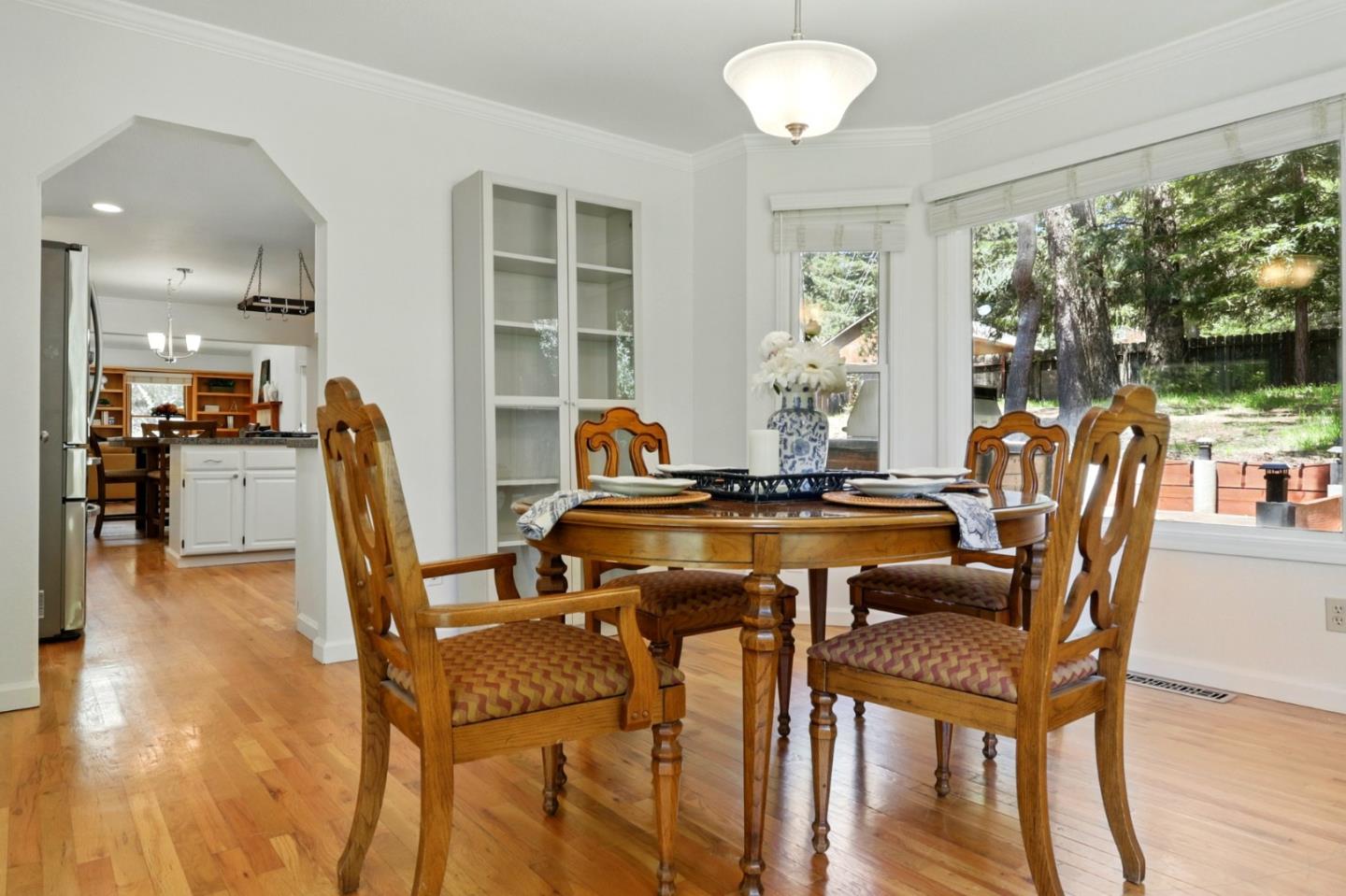 Detail Gallery Image 19 of 79 For 20 Grainger Ln, Santa Cruz,  CA 95060 - 4 Beds | 3 Baths