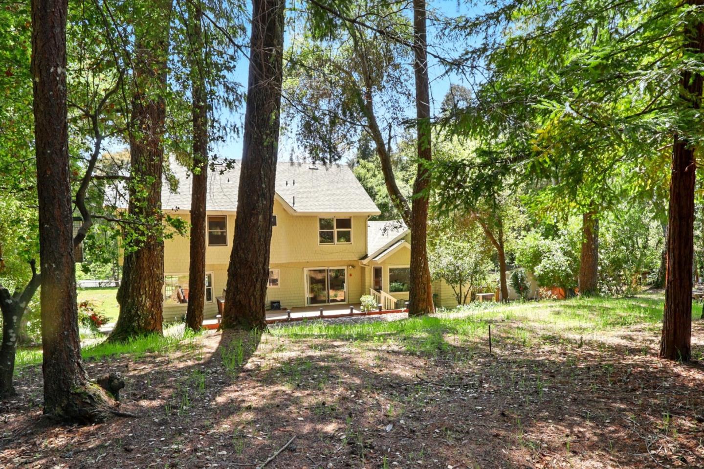 Detail Gallery Image 30 of 79 For 20 Grainger Ln, Santa Cruz,  CA 95060 - 4 Beds | 3 Baths