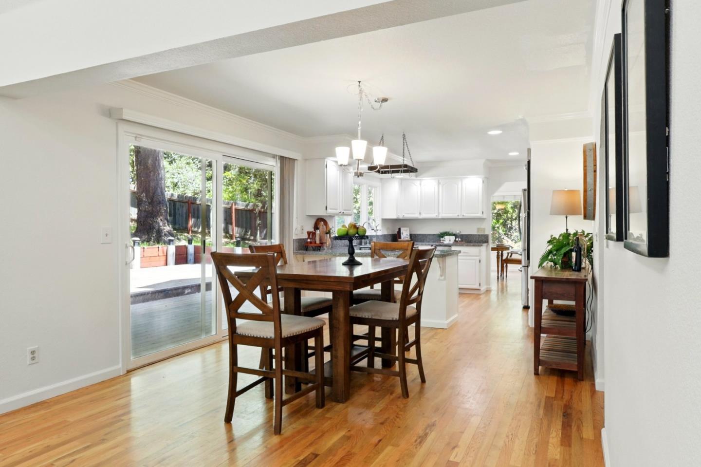 Detail Gallery Image 33 of 79 For 20 Grainger Ln, Santa Cruz,  CA 95060 - 4 Beds | 3 Baths