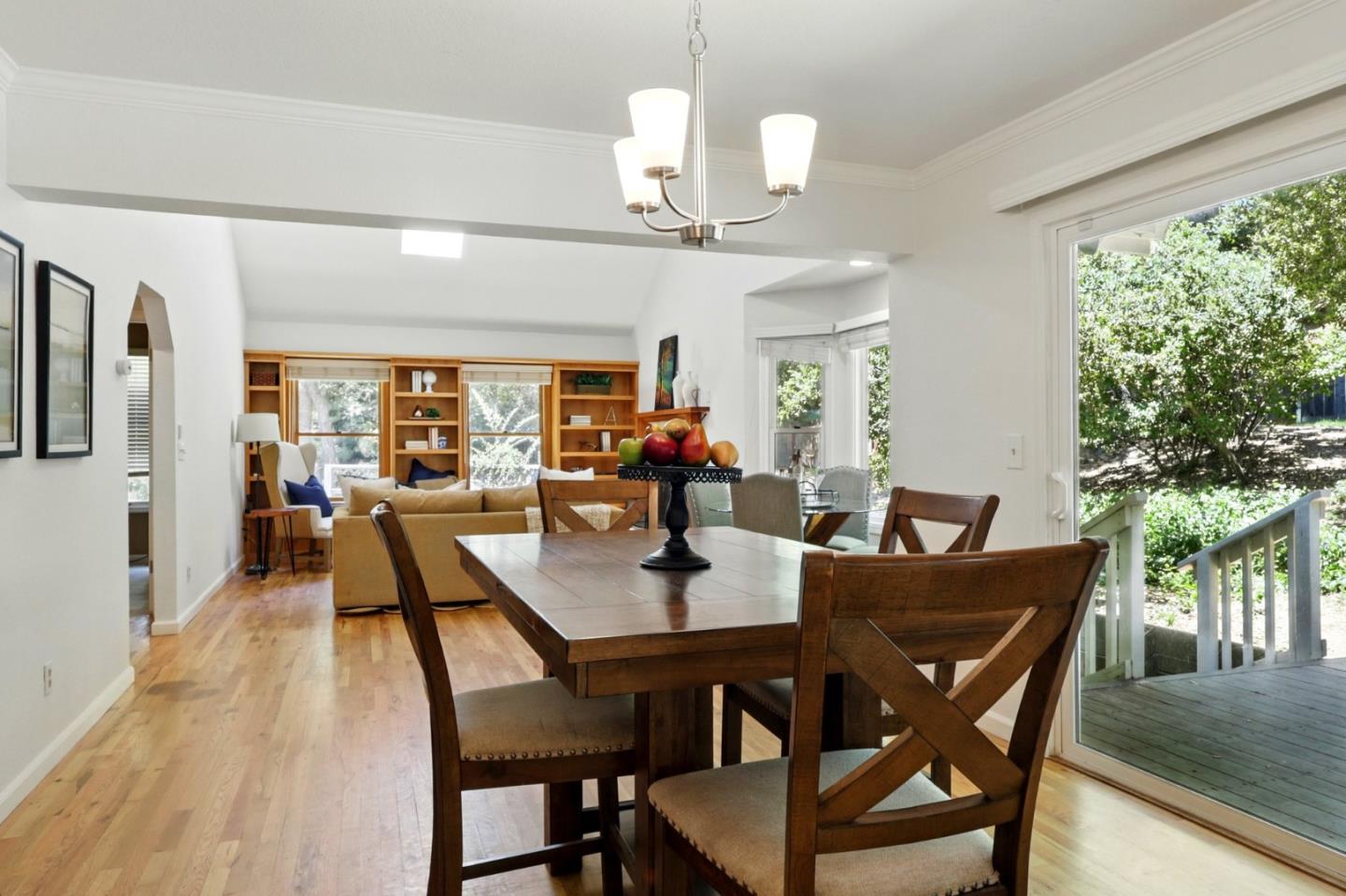 Detail Gallery Image 35 of 79 For 20 Grainger Ln, Santa Cruz,  CA 95060 - 4 Beds | 3 Baths