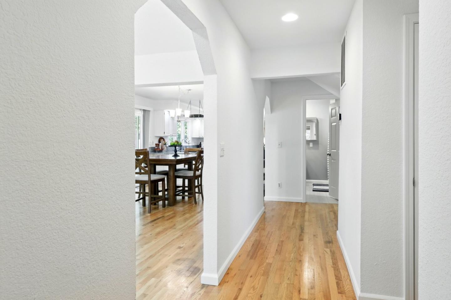 Detail Gallery Image 41 of 79 For 20 Grainger Ln, Santa Cruz,  CA 95060 - 4 Beds | 3 Baths