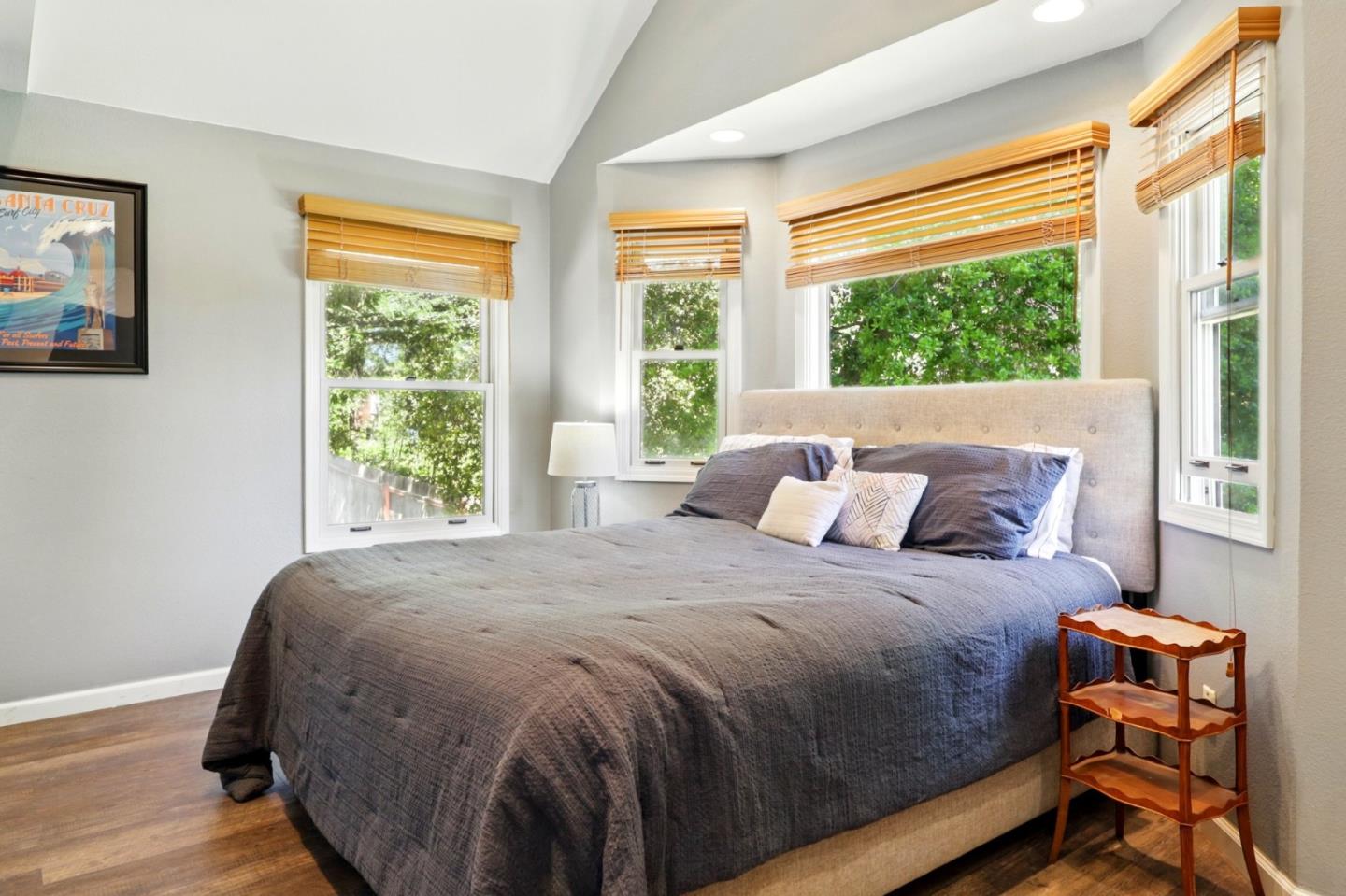 Detail Gallery Image 47 of 79 For 20 Grainger Ln, Santa Cruz,  CA 95060 - 4 Beds | 3 Baths