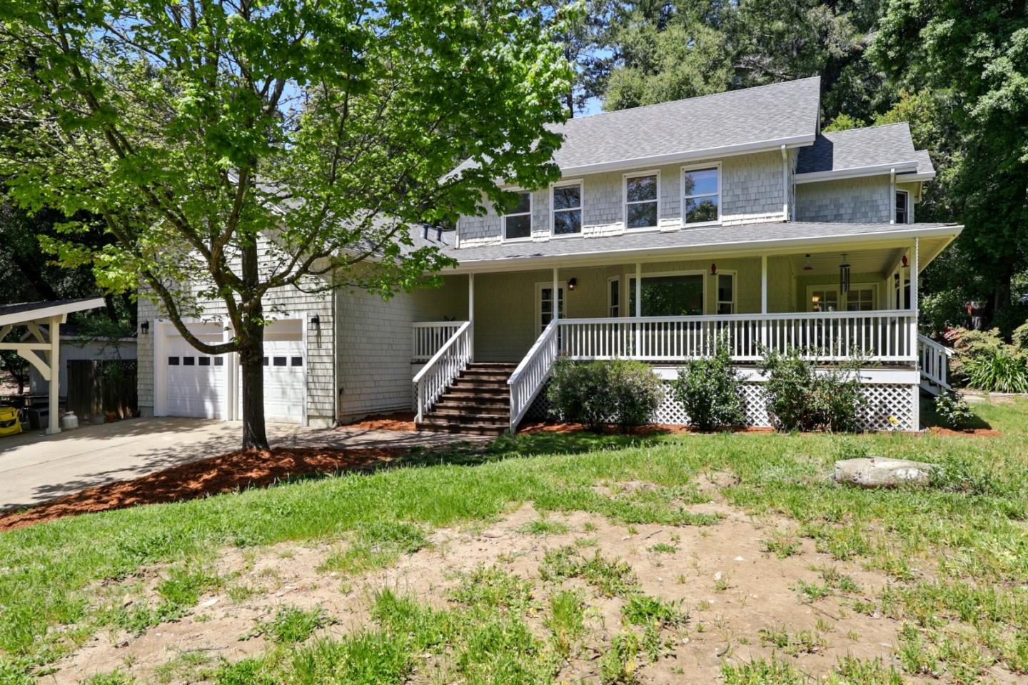 Detail Gallery Image 5 of 79 For 20 Grainger Ln, Santa Cruz,  CA 95060 - 4 Beds | 3 Baths