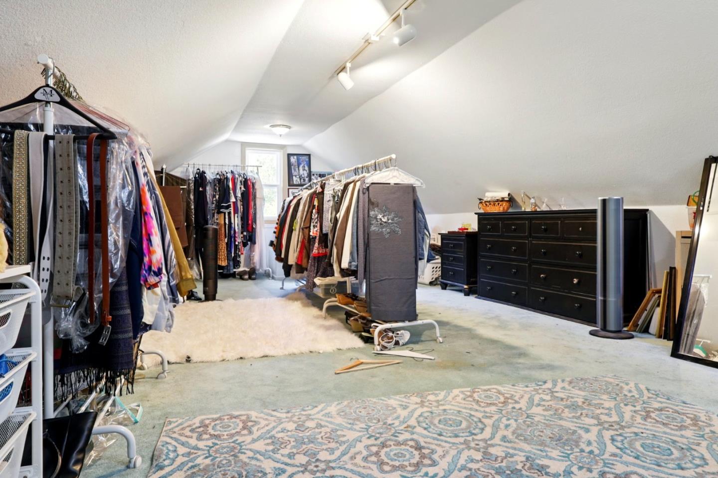 Detail Gallery Image 55 of 79 For 20 Grainger Ln, Santa Cruz,  CA 95060 - 4 Beds | 3 Baths