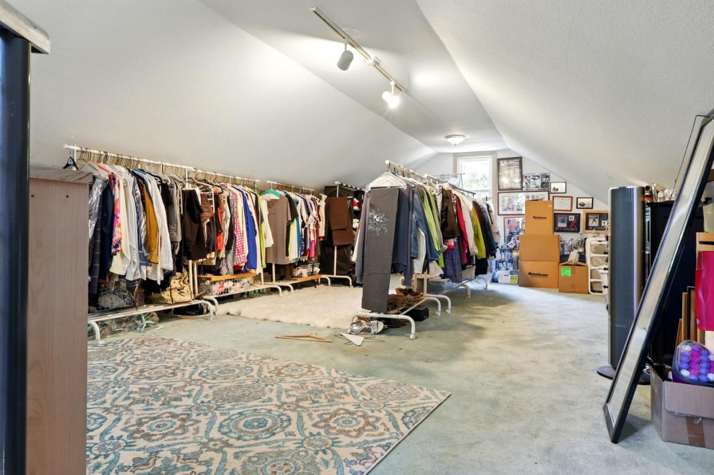 Detail Gallery Image 58 of 79 For 20 Grainger Ln, Santa Cruz,  CA 95060 - 4 Beds | 3 Baths