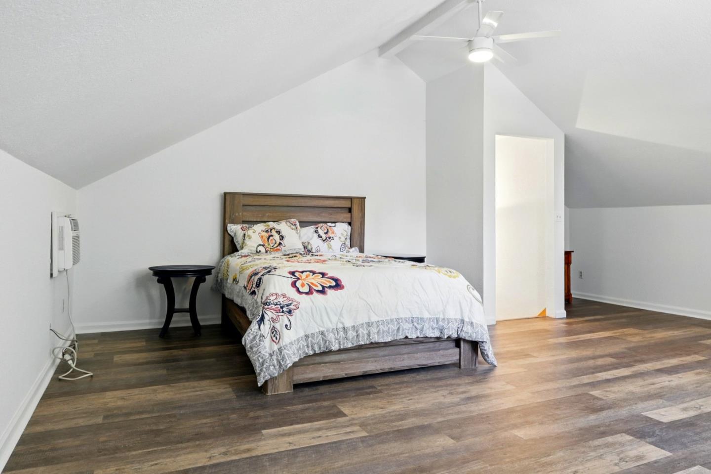 Detail Gallery Image 59 of 79 For 20 Grainger Ln, Santa Cruz,  CA 95060 - 4 Beds | 3 Baths