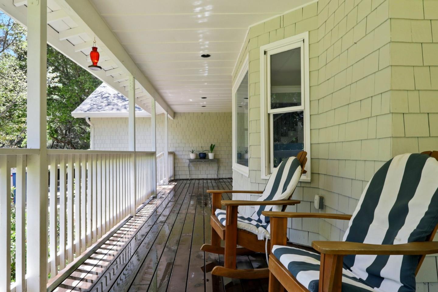 Detail Gallery Image 6 of 79 For 20 Grainger Ln, Santa Cruz,  CA 95060 - 4 Beds | 3 Baths