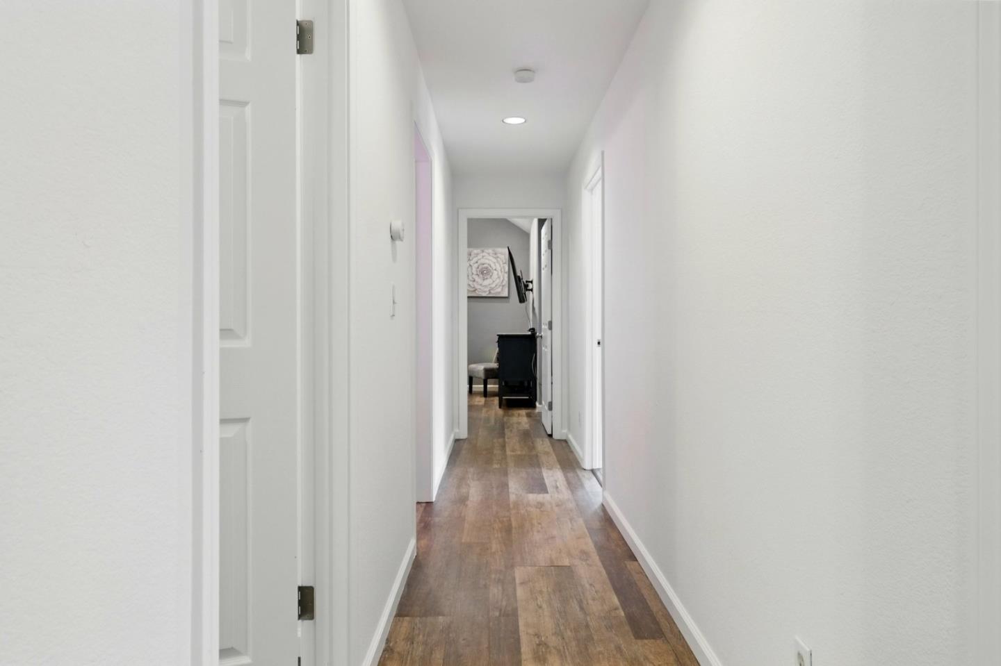 Detail Gallery Image 63 of 79 For 20 Grainger Ln, Santa Cruz,  CA 95060 - 4 Beds | 3 Baths