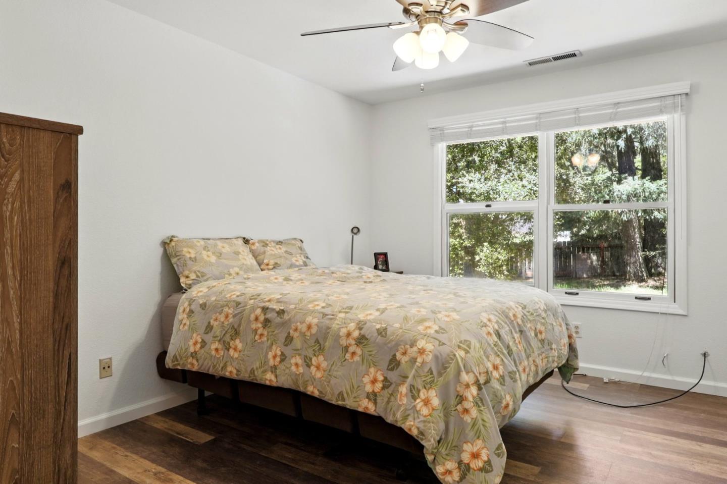 Detail Gallery Image 66 of 79 For 20 Grainger Ln, Santa Cruz,  CA 95060 - 4 Beds | 3 Baths