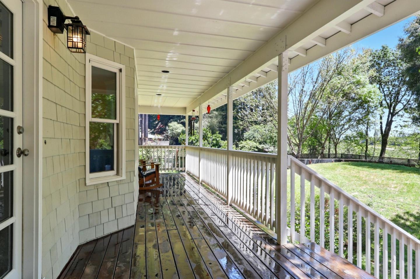 Detail Gallery Image 7 of 79 For 20 Grainger Ln, Santa Cruz,  CA 95060 - 4 Beds | 3 Baths