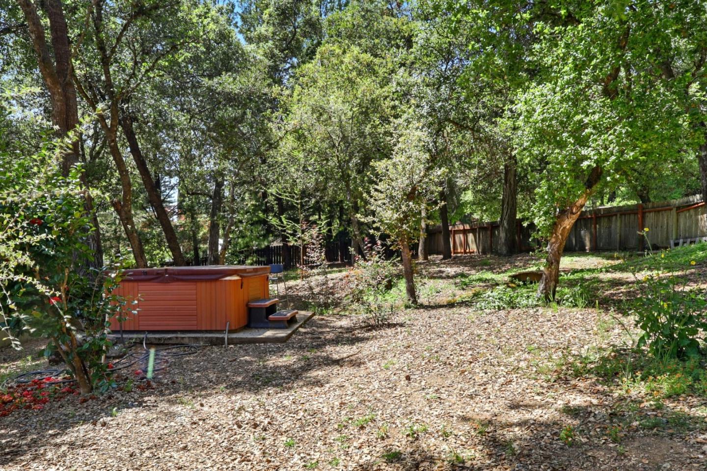 Detail Gallery Image 74 of 79 For 20 Grainger Ln, Santa Cruz,  CA 95060 - 4 Beds | 3 Baths