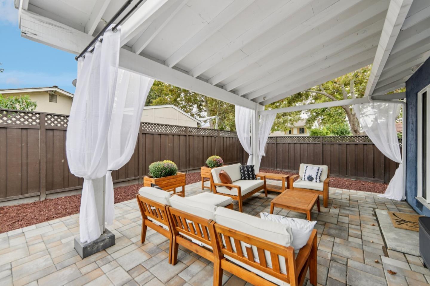 Detail Gallery Image 21 of 30 For 398 Bluefield Dr, San Jose,  CA 95136 - 3 Beds | 2 Baths