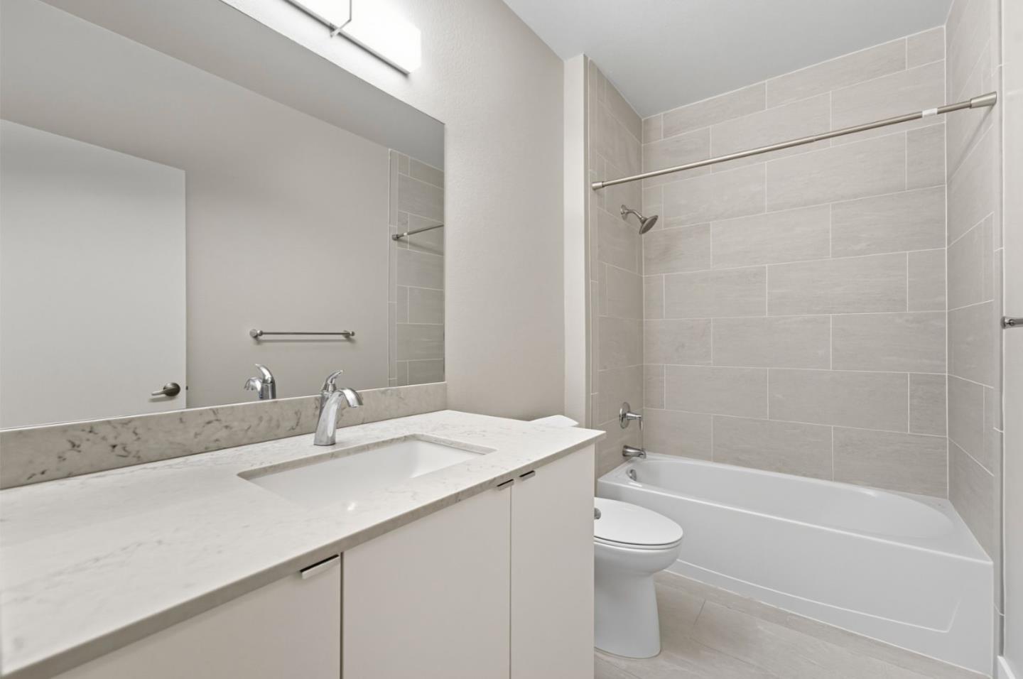 Detail Gallery Image 11 of 28 For 113 Schooner Ct, Richmond,  CA 94804 - 1 Beds | 1 Baths