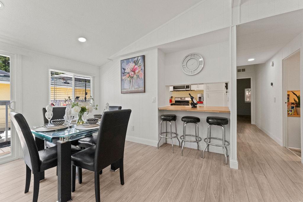 Detail Gallery Image 13 of 28 For 255 Mountain Springs Dr #255,  San Jose,  CA 95131 - 3 Beds | 2 Baths