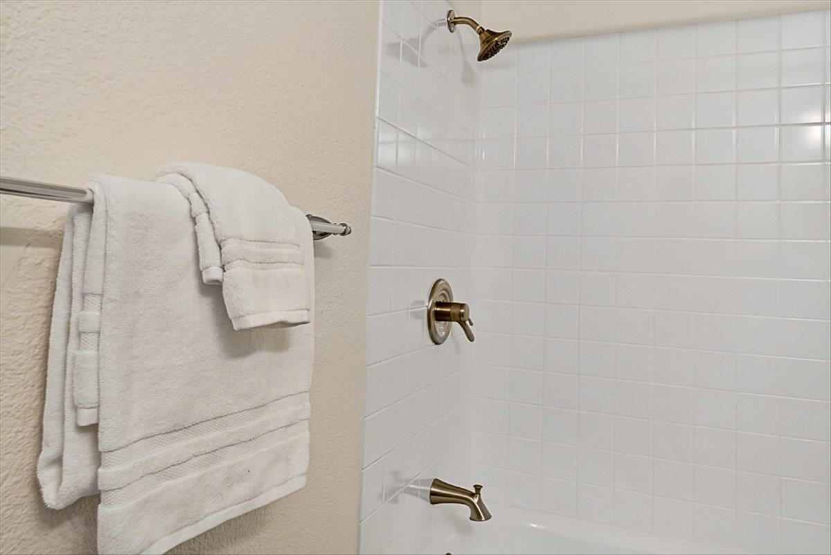 Detail Gallery Image 29 of 39 For 3127 Loma Verde Dr #21,  San Jose,  CA 95117 - 2 Beds | 2/1 Baths