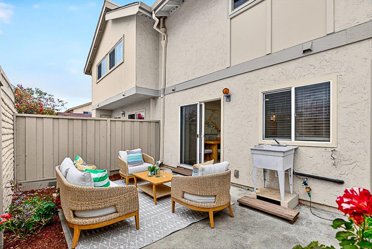 Detail Gallery Image 30 of 39 For 3127 Loma Verde Dr #21,  San Jose,  CA 95117 - 2 Beds | 2/1 Baths