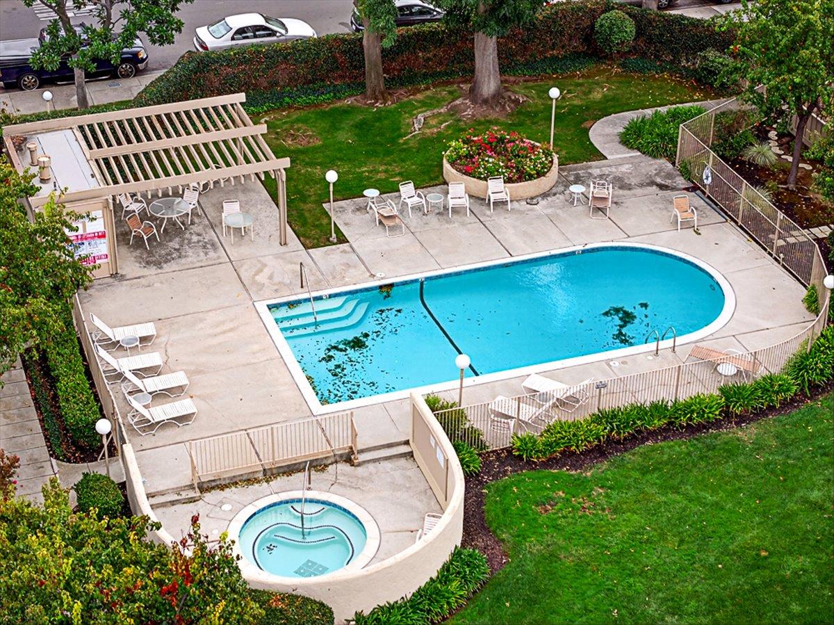 Detail Gallery Image 36 of 39 For 3127 Loma Verde Dr #21,  San Jose,  CA 95117 - 2 Beds | 2/1 Baths