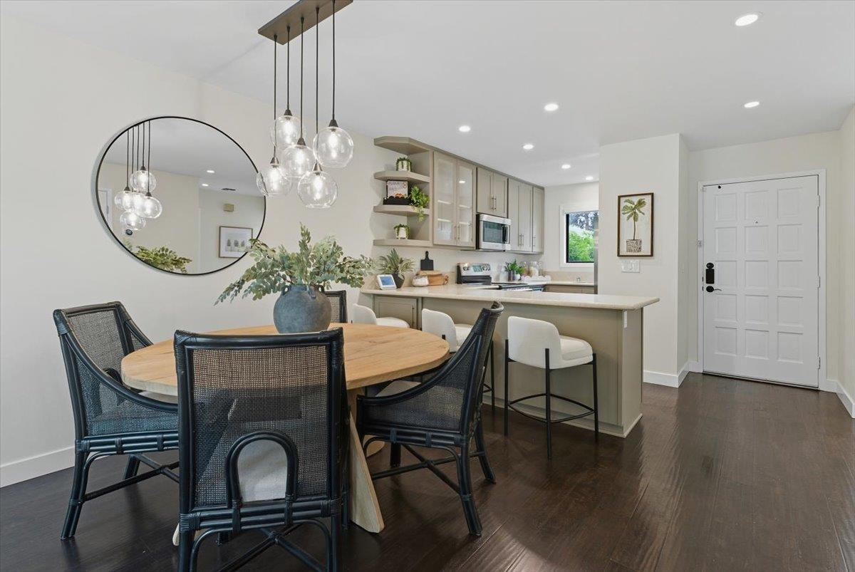 Detail Gallery Image 10 of 49 For 219 Horizon Ave, Mountain View,  CA 94043 - 3 Beds | 2 Baths