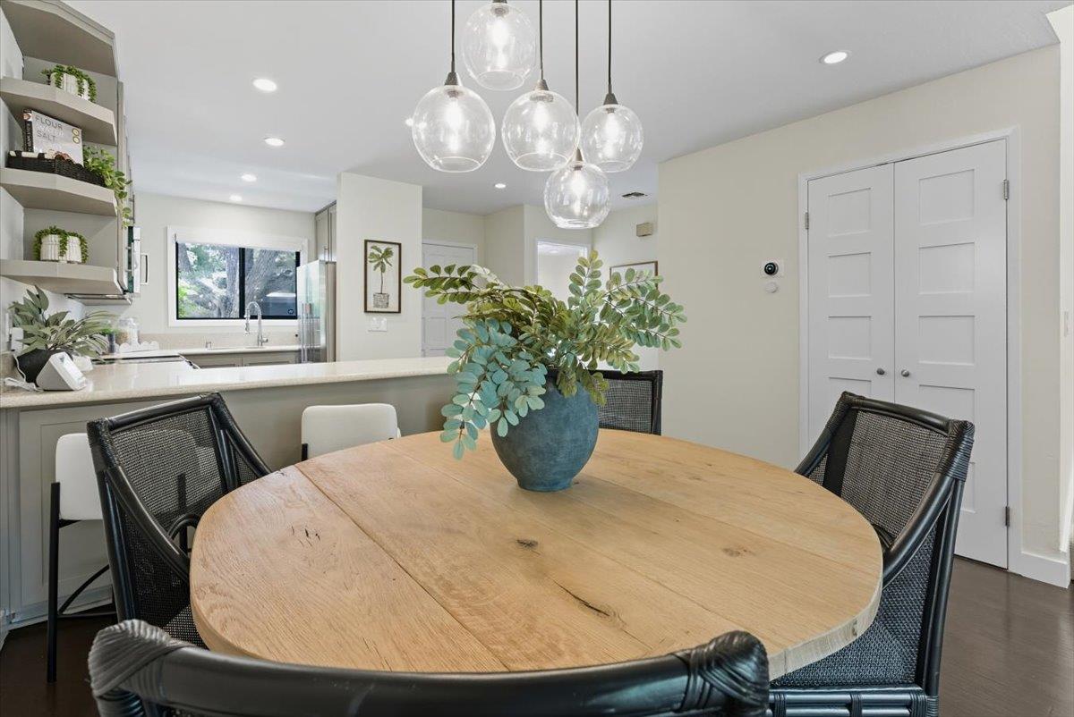 Detail Gallery Image 11 of 49 For 219 Horizon Ave, Mountain View,  CA 94043 - 3 Beds | 2 Baths