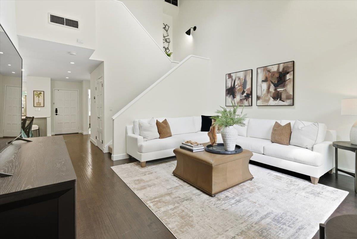 Detail Gallery Image 14 of 49 For 219 Horizon Ave, Mountain View,  CA 94043 - 3 Beds | 2 Baths